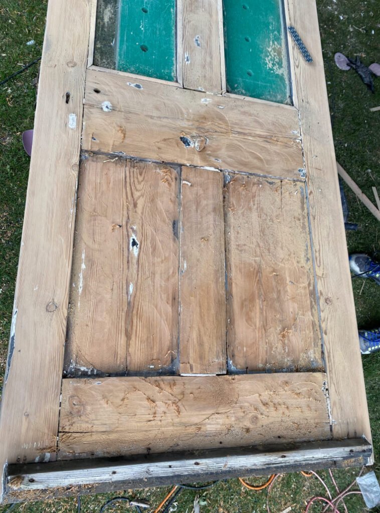 renovating of garden wooden doors